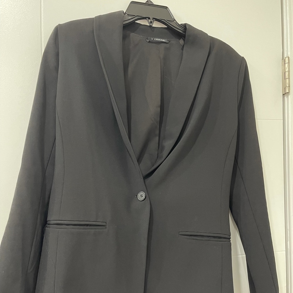 Blazer with unique arm detailing